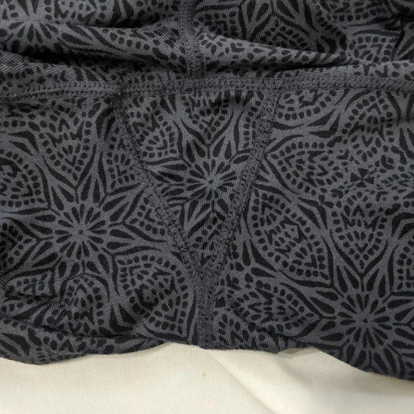 Athleta Printed Bare To Run Knicker, Color Asphalt Starfruit Size XS - Picture 12 of 15